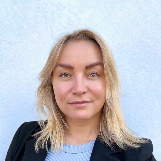 karolína vyhnálková